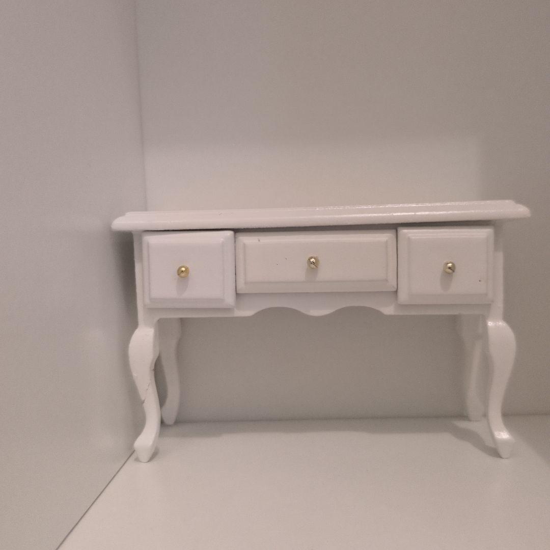 New Miniature White Table with 3 Drawers and Cat Legs for Dollhouse