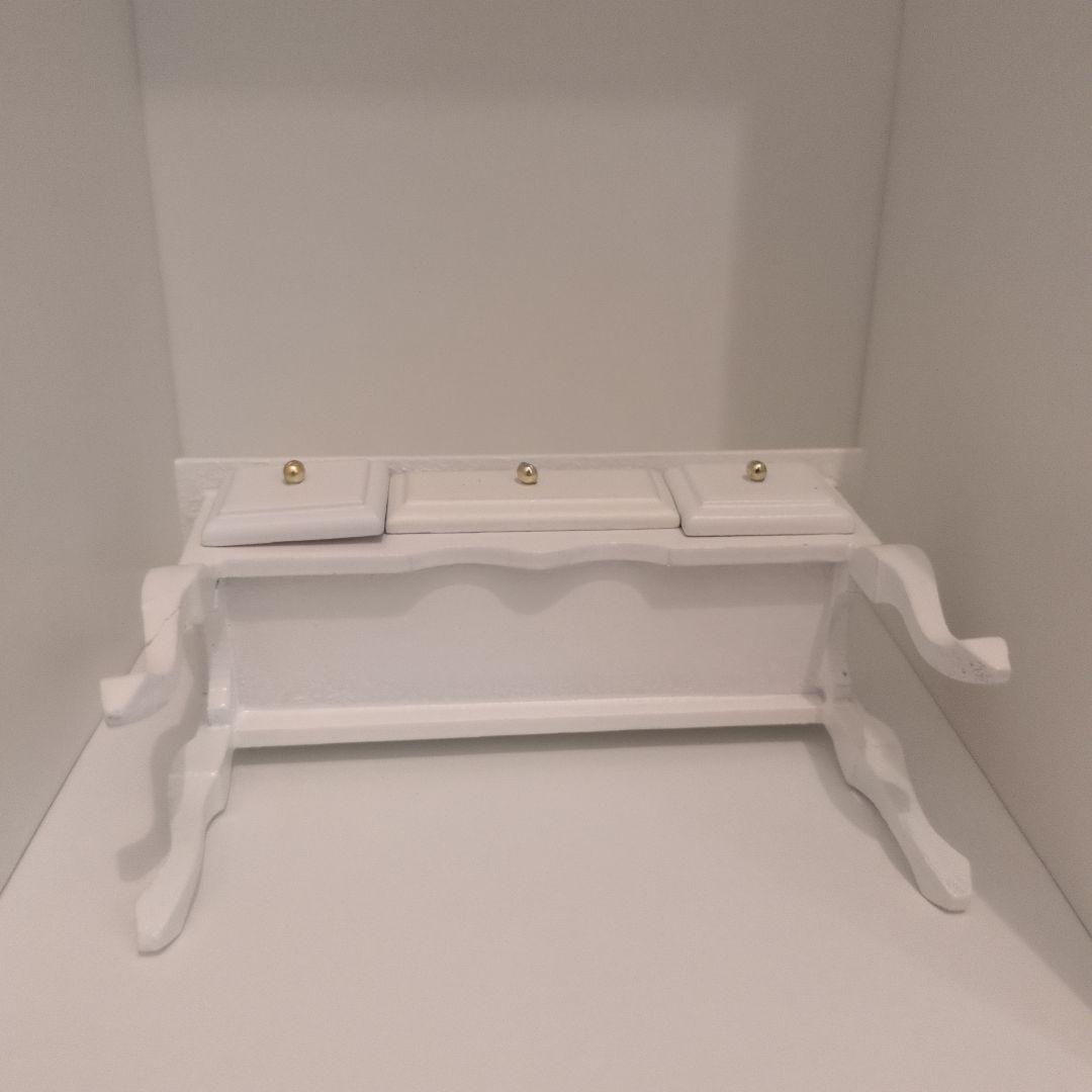 New Miniature White Table with 3 Drawers and Cat Legs for Dollhouse