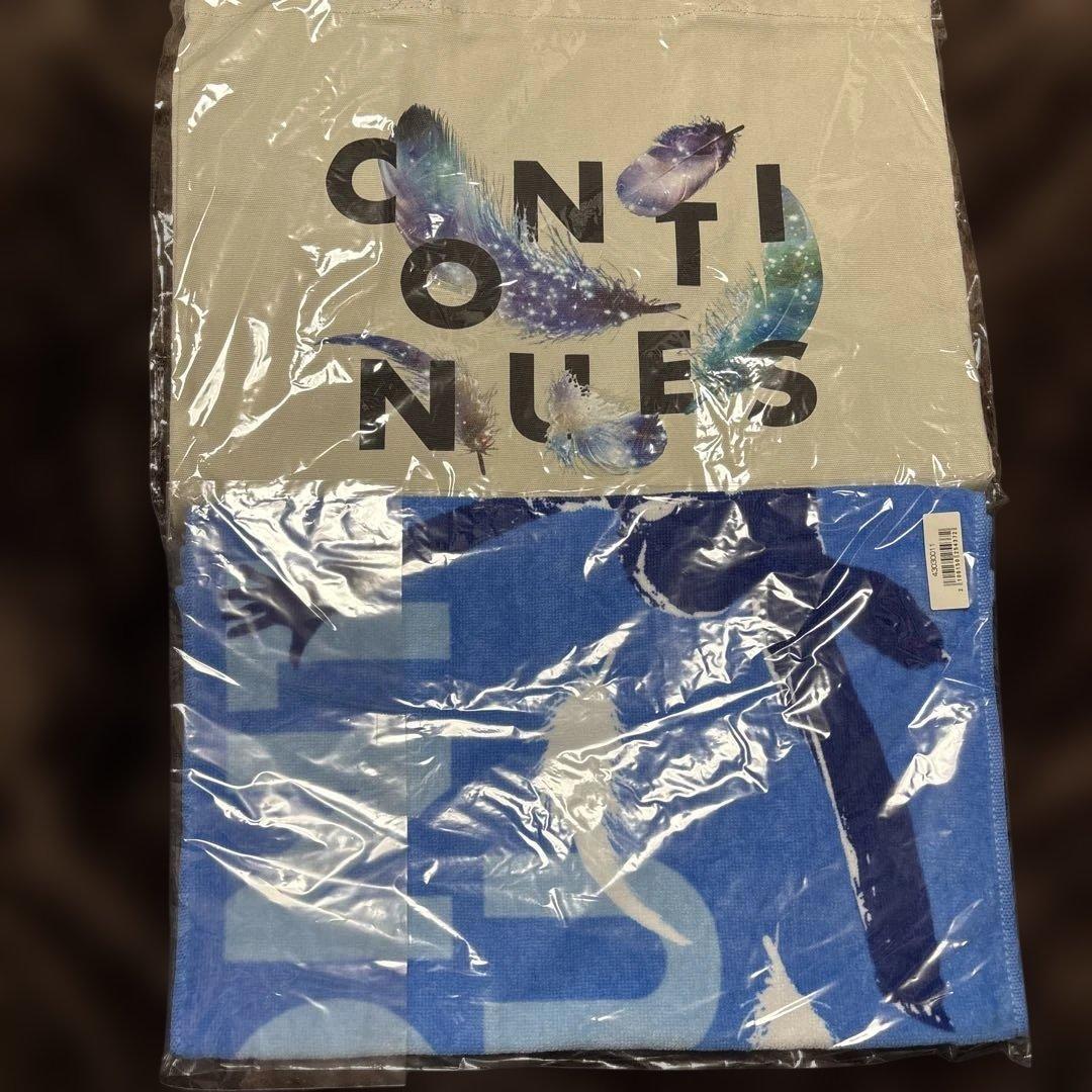 Yuzuru Hanyu CONTINUES Goods Set of 2