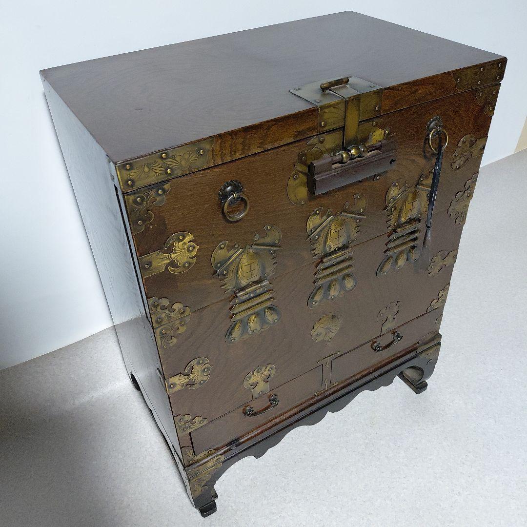 Antique Korean Joseon Dynasty Bandaji Small Traditional Wooden Chest