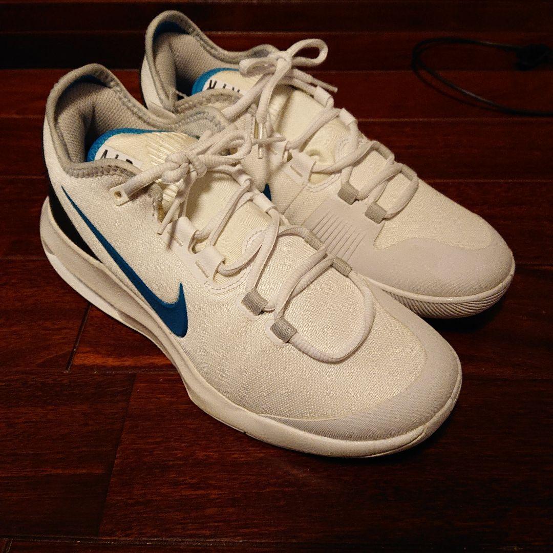 Nike Tennis Shoes