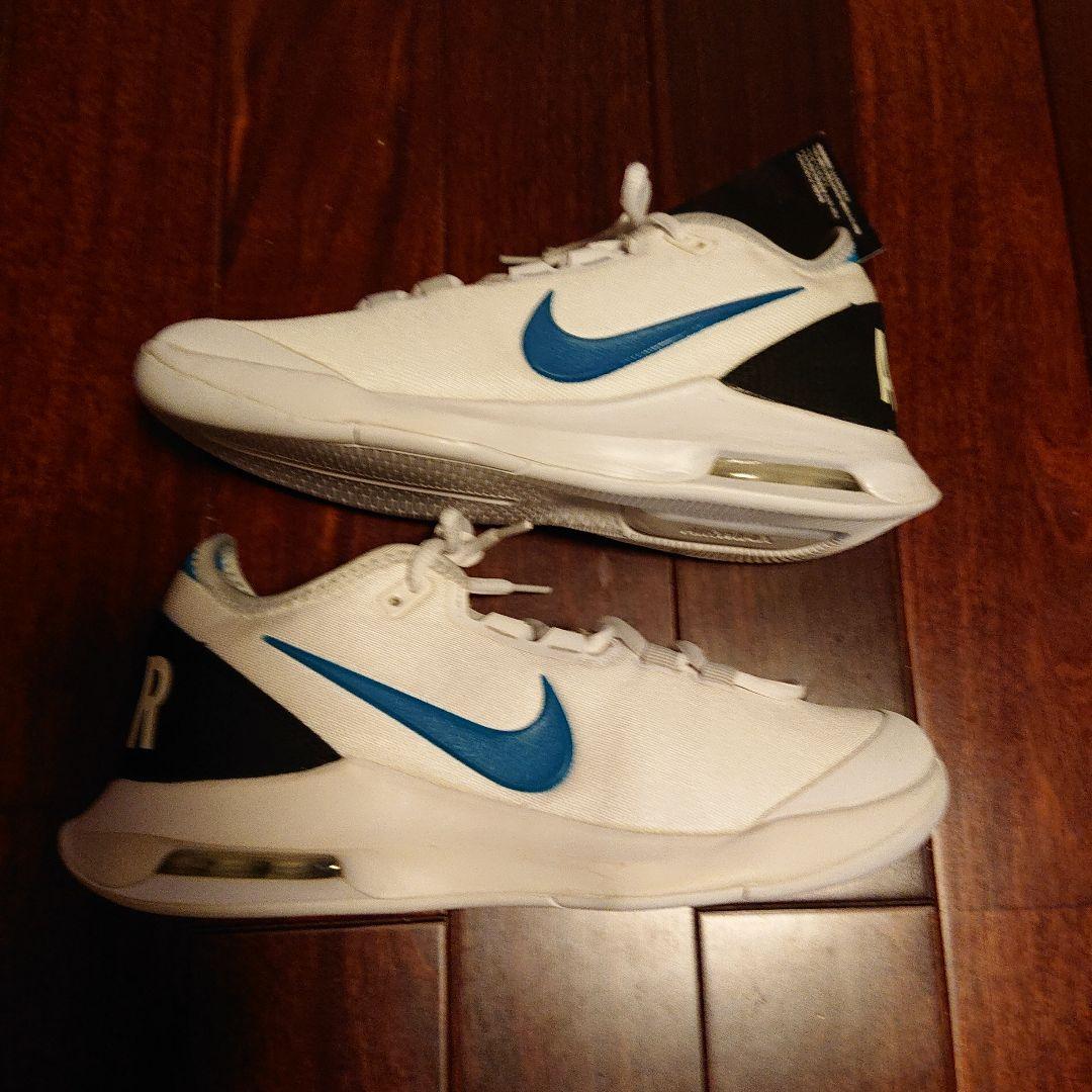 Nike Tennis Shoes