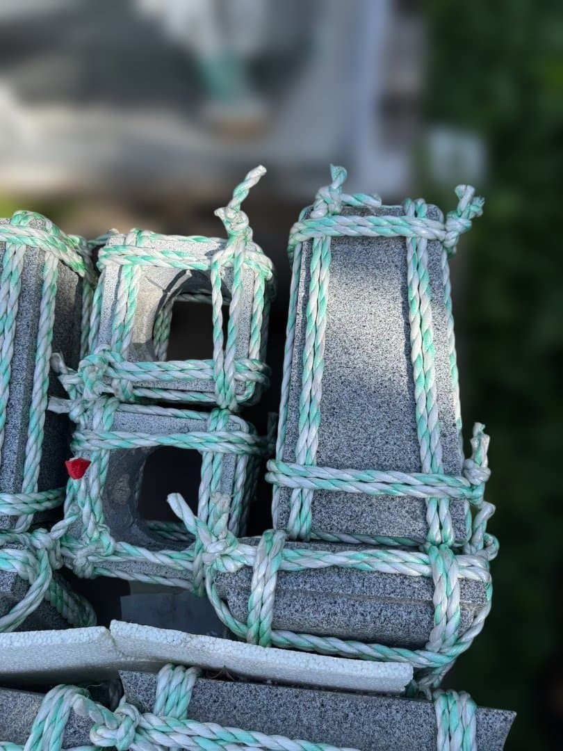 【Pickup Only - Gojo City, Nara Prefecture】Granite, Gravestone, Stone Material! Lift Loading Available - Individual Sales Negotiable