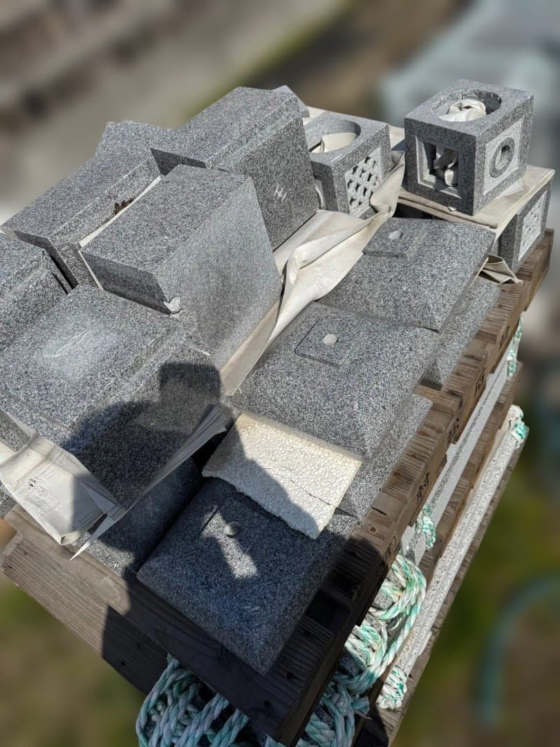 【Pickup Only - Gojo City, Nara Prefecture】Granite, Gravestone, Stone Material! Lift Loading Available - Individual Sales Negotiable