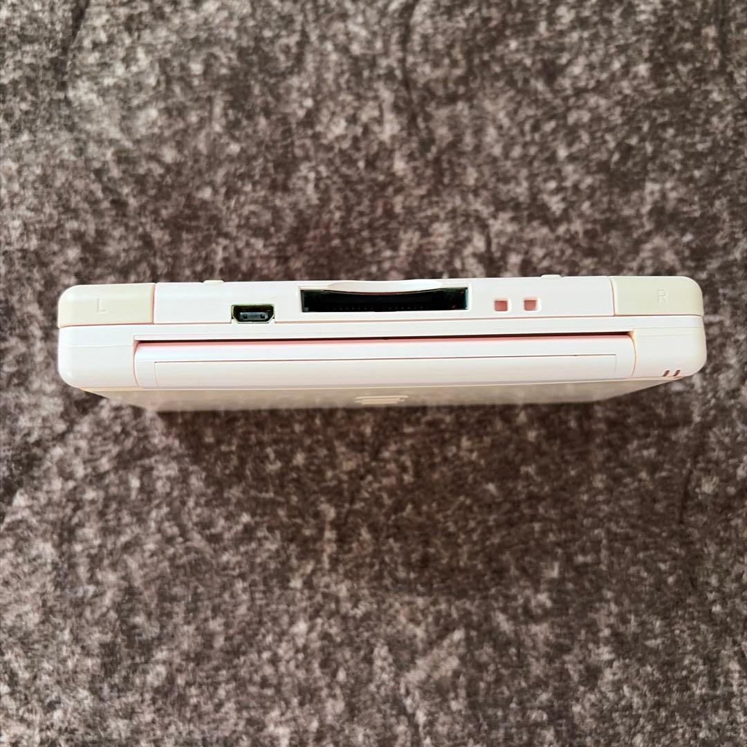 white nintendo