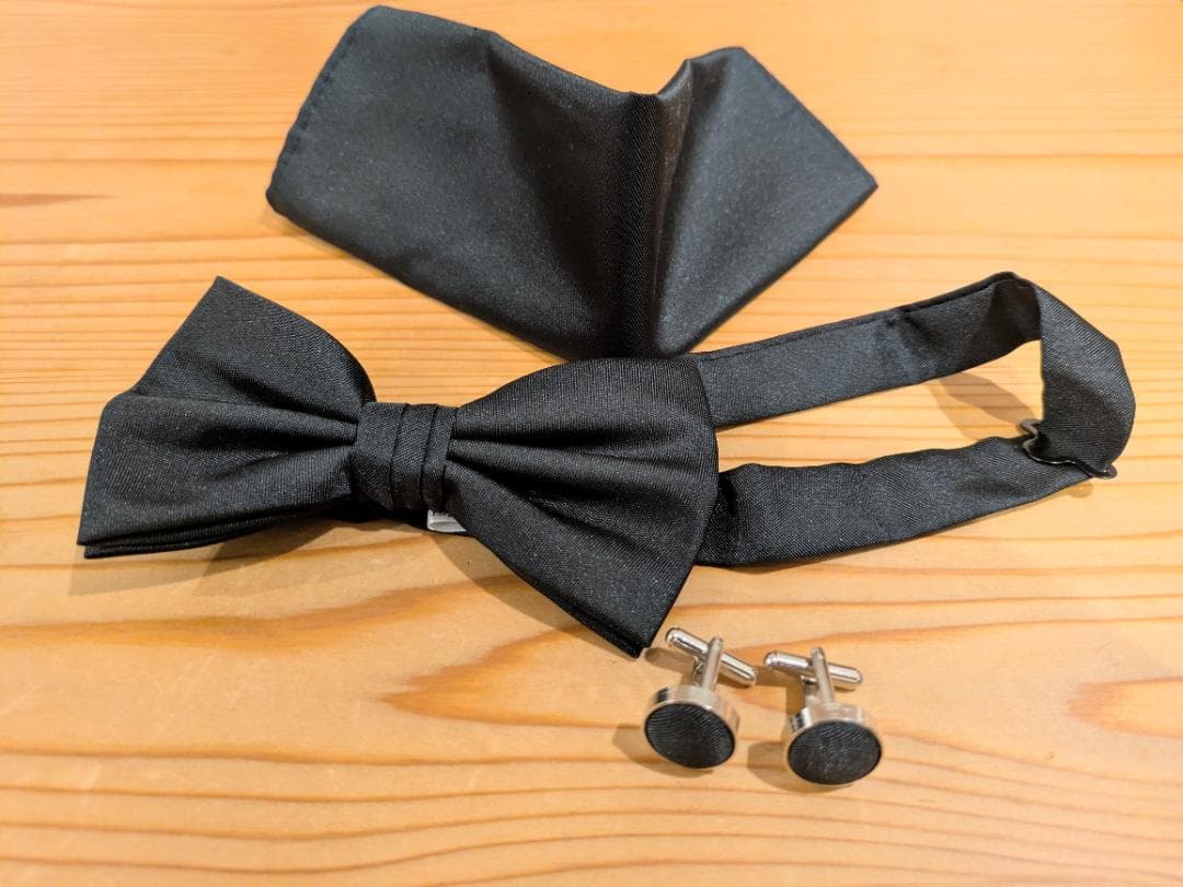 14-Piece Formal Wedding Attire Set (Wing Collar Shirt, Tie, Cuffs, etc.)