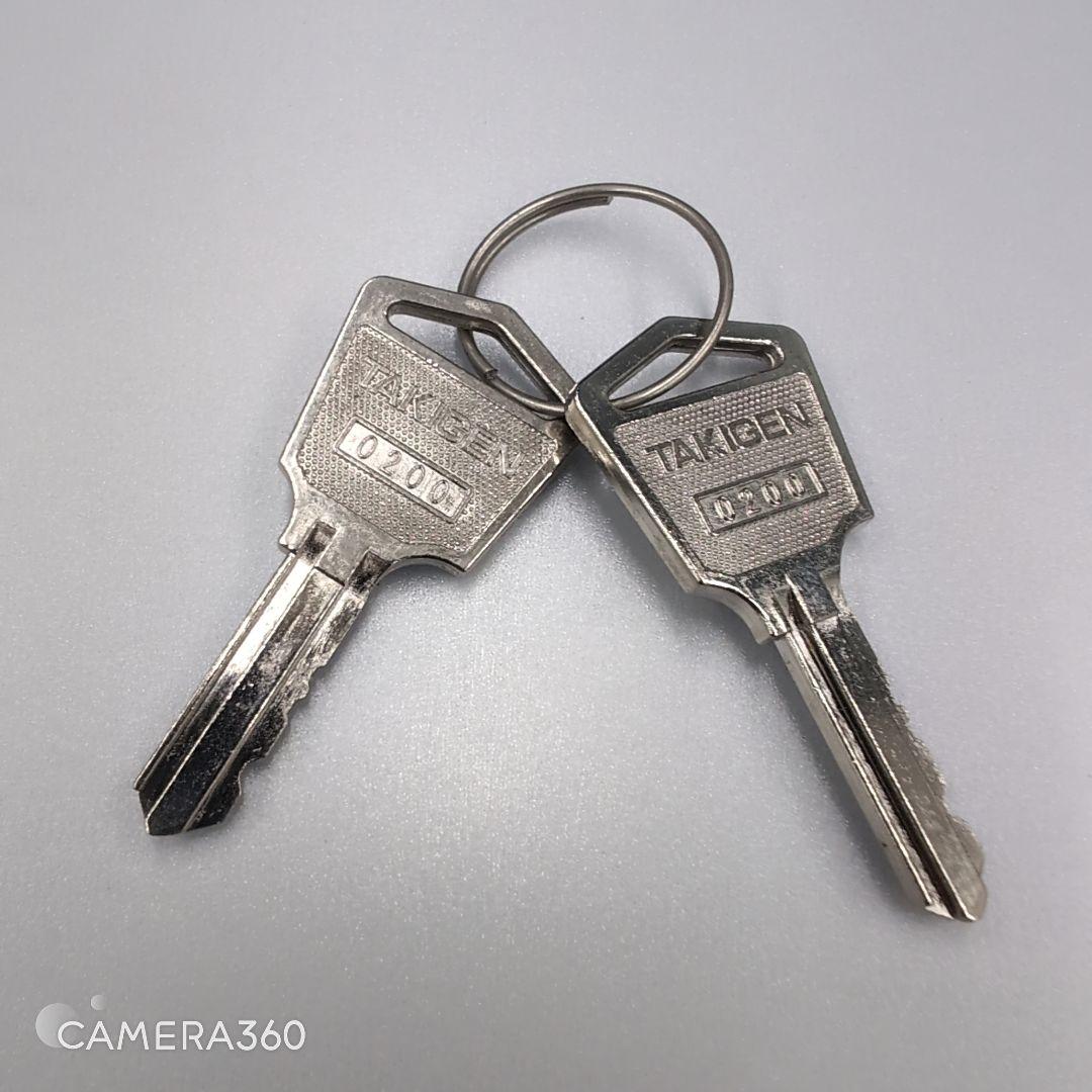 Takigen No. 200 Key [Set of 2] Universal key for various electrical equipment such as distribution boards