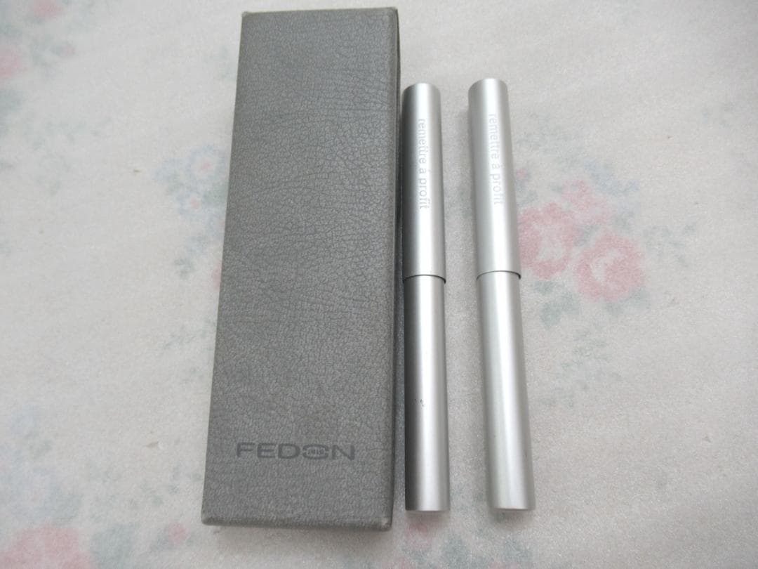 GIORGIO FEDON Giorgio Fedon Pen Case and Bonus Ballpoint Pens