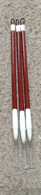 3 fine brushes