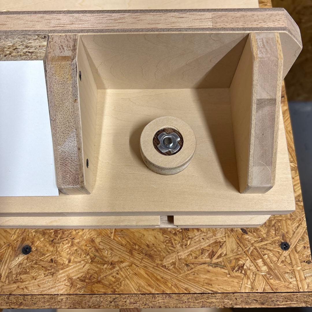 <br><br>dimensions plate