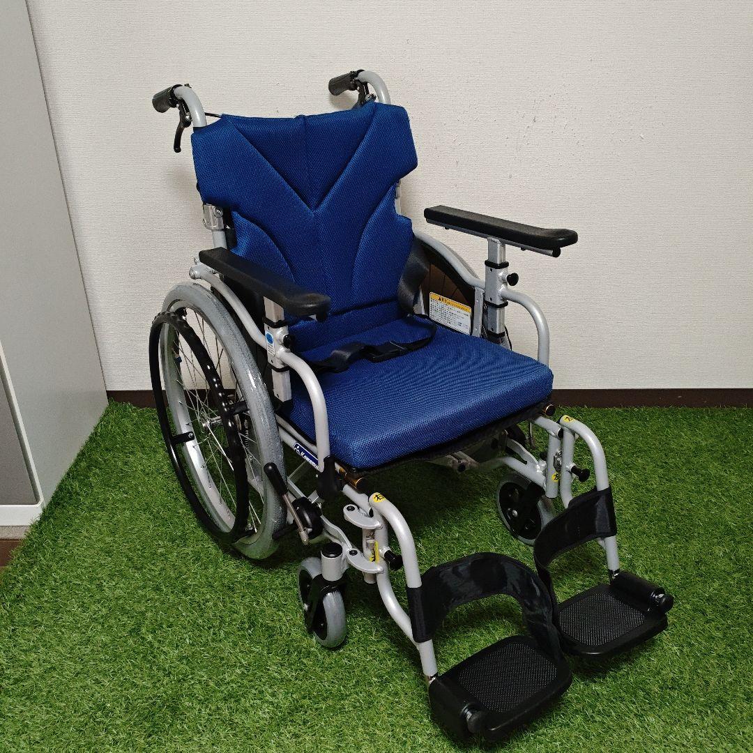 Kawamura Cycle Self-Propelled Multifunctional Wheelchair KZ22