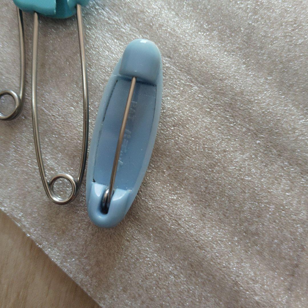 Free Shipping Included: Safety Lock Pins x 4