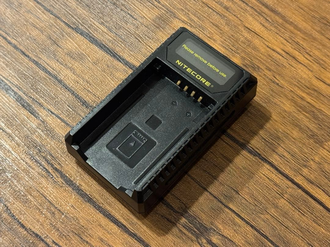 NITECORE ULM240 USB Charger for Leica M 240