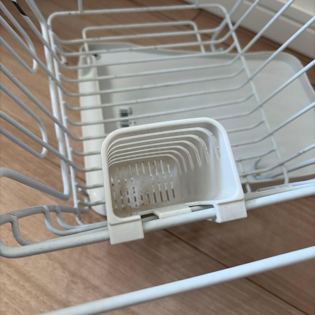 white dish