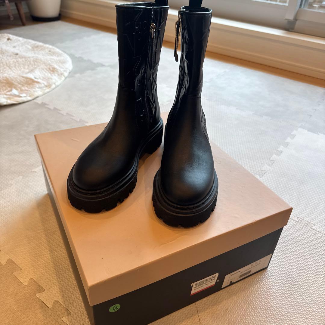 N°21 Boots 36