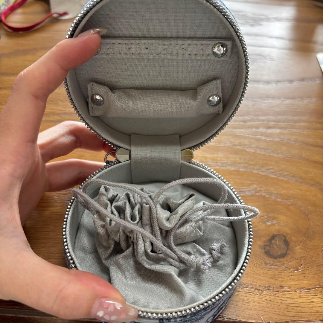 accessory case