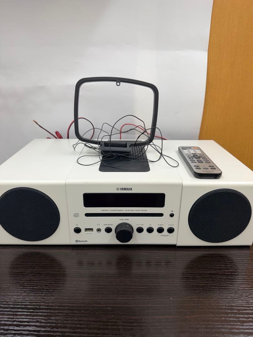 YAMAHA MCR-B142 Mini Component System