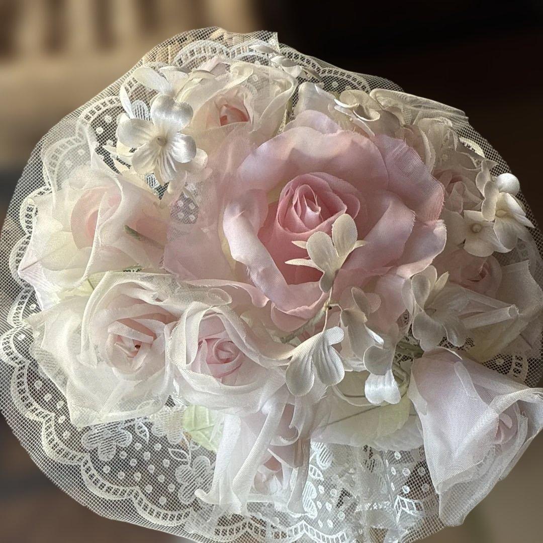 bouquet wedding looks