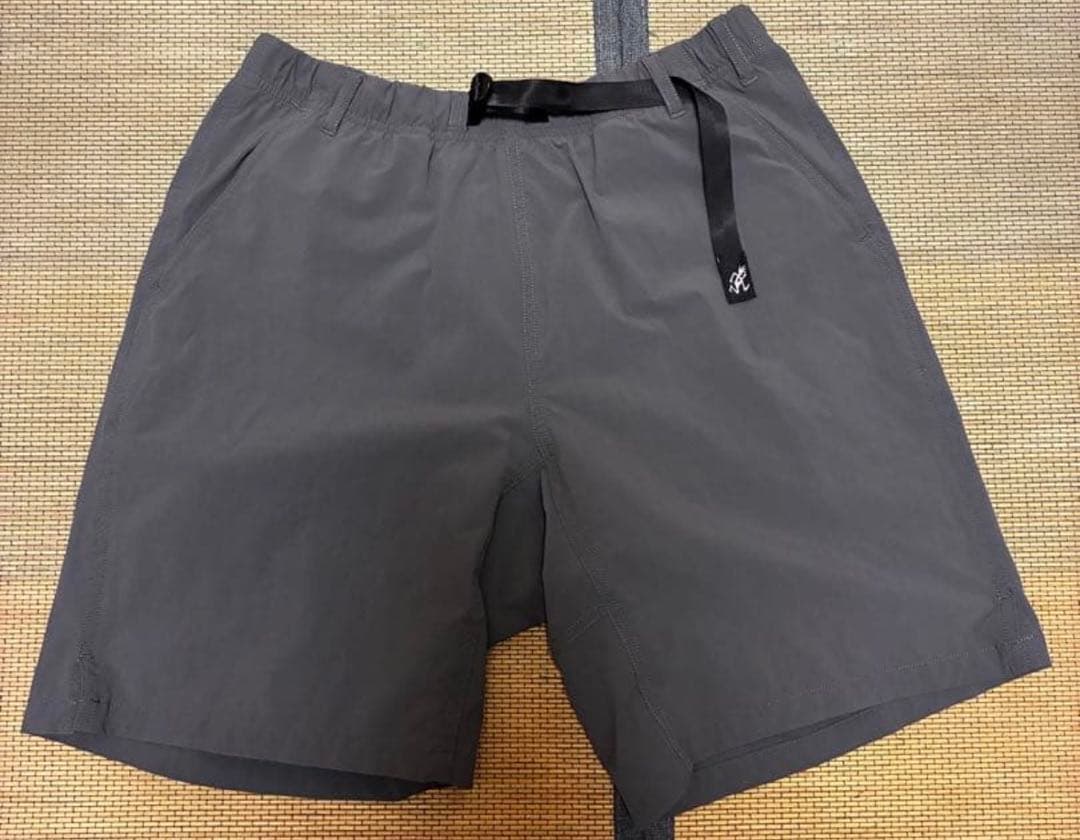 Gramicci / LOWERCASE NYLONLOOSE SHORTS