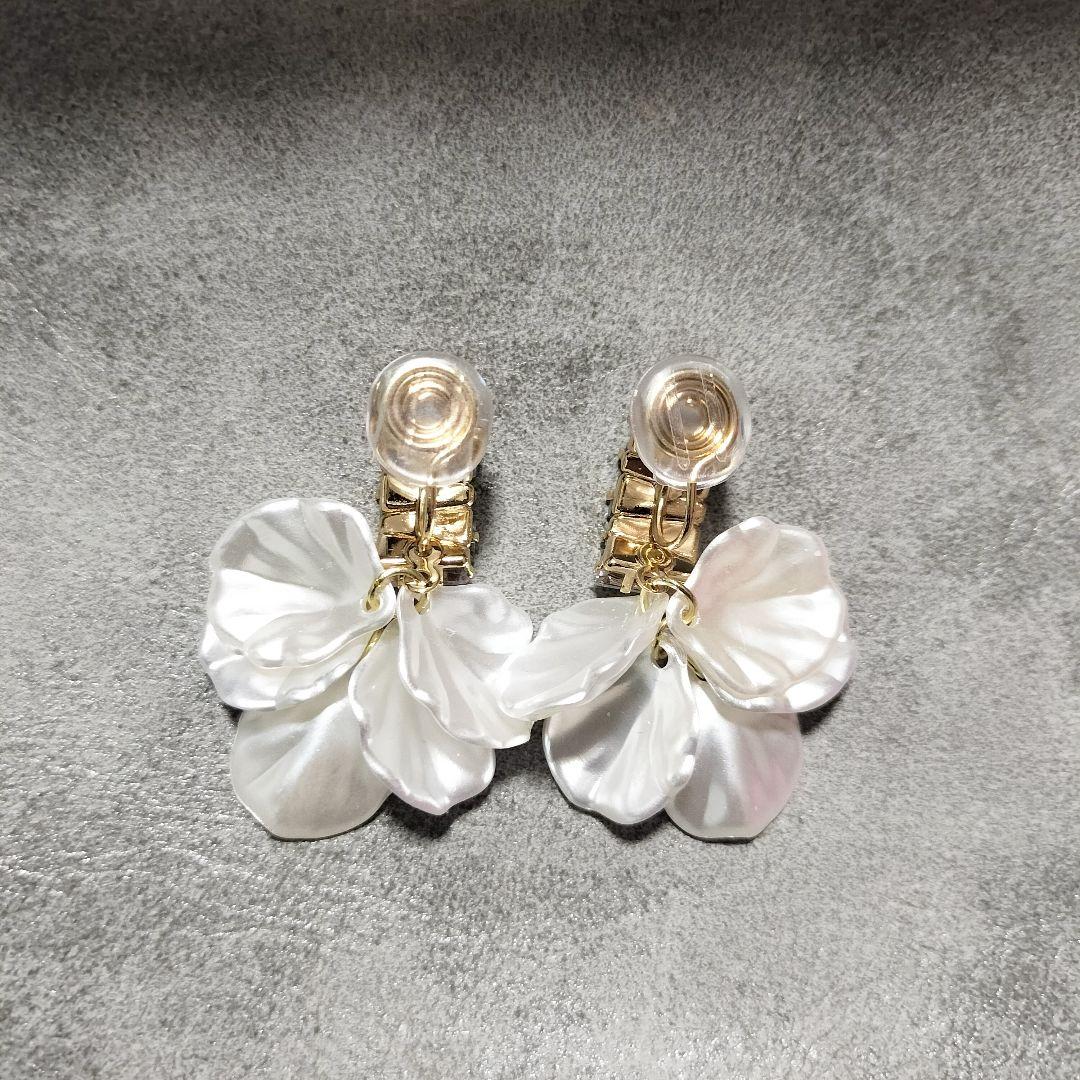 Flower Earrings Set of 2, Dangling Pearls, Elegant, Wedding, Party, Adult Cute