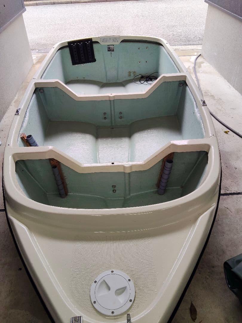 Akashot E3K319 Split Boat Tohatsu 6hp Boat Inspection until R10.5