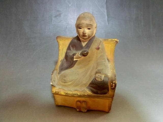 earthenware figurines