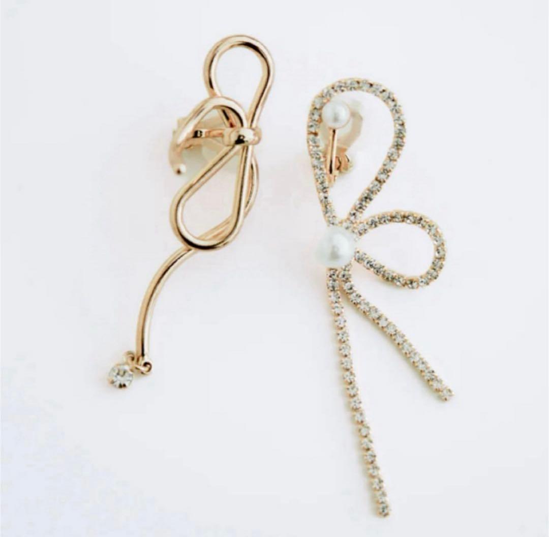 Herlipto Asymmetry Double Ribbon Earrings