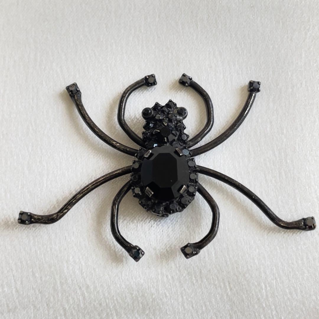 【35】Black Stone Insect Brooch Spider? Vintage Rare Design