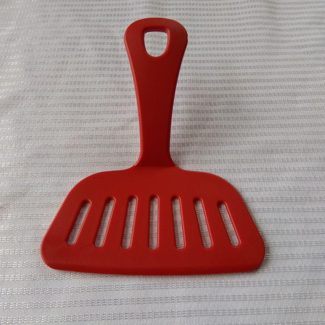Wide Turner Set of 2