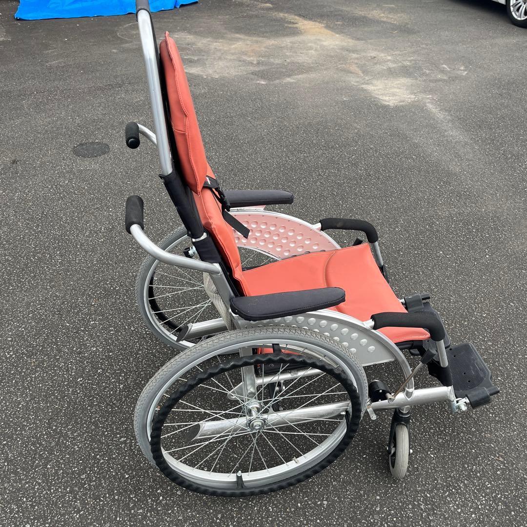 Assistance wheelchair