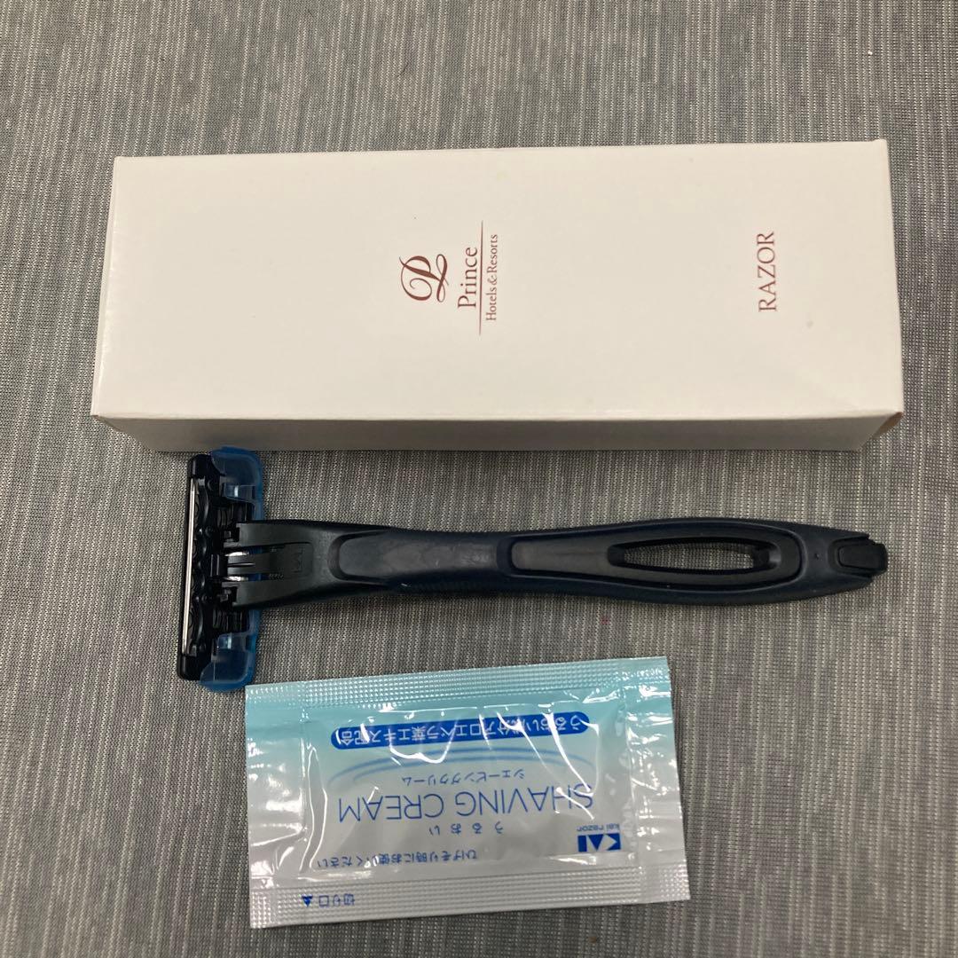 disposable razor