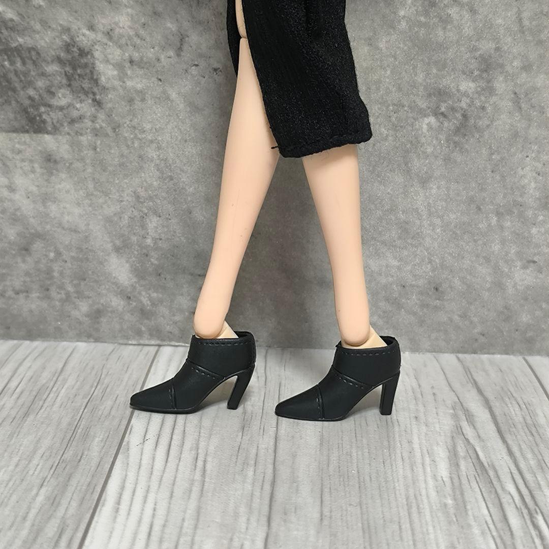 doll booties