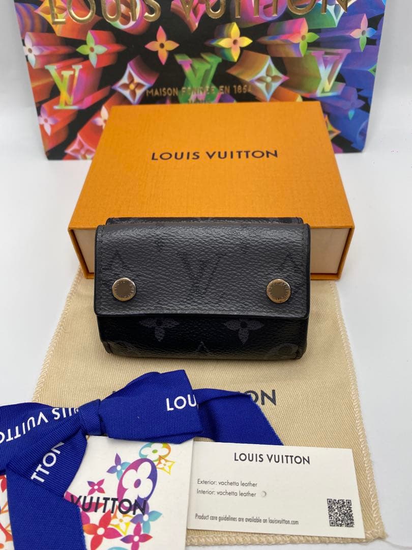 ★Excellent Condition★ Louis Vuitton Monogram Eclipse Discovery Compact Wallet