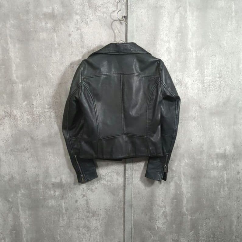 product 0eu<br><br>shoulder