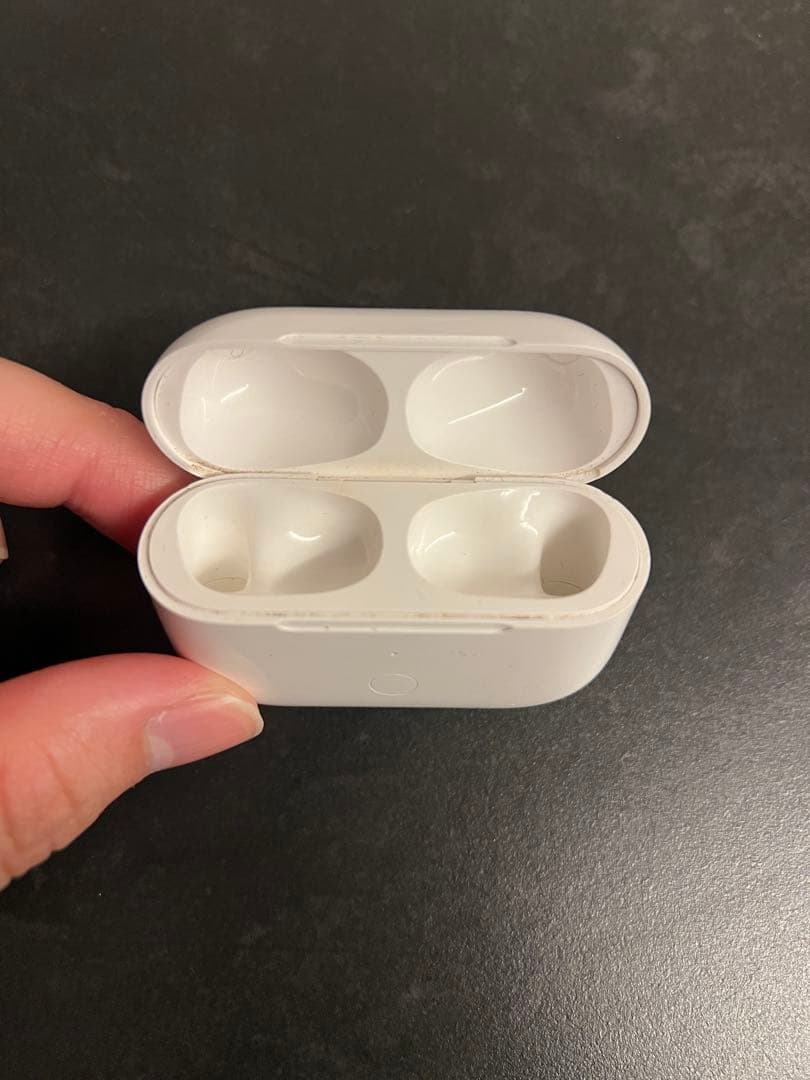 AirPods White