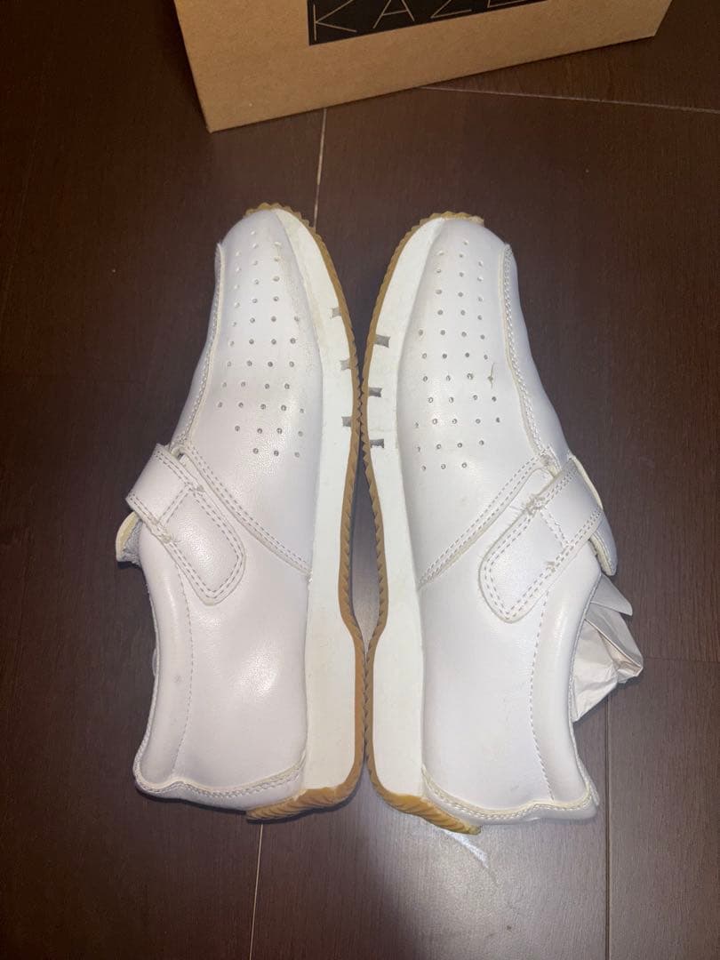 KAZEN White Nurse Shoes 23.5 cm