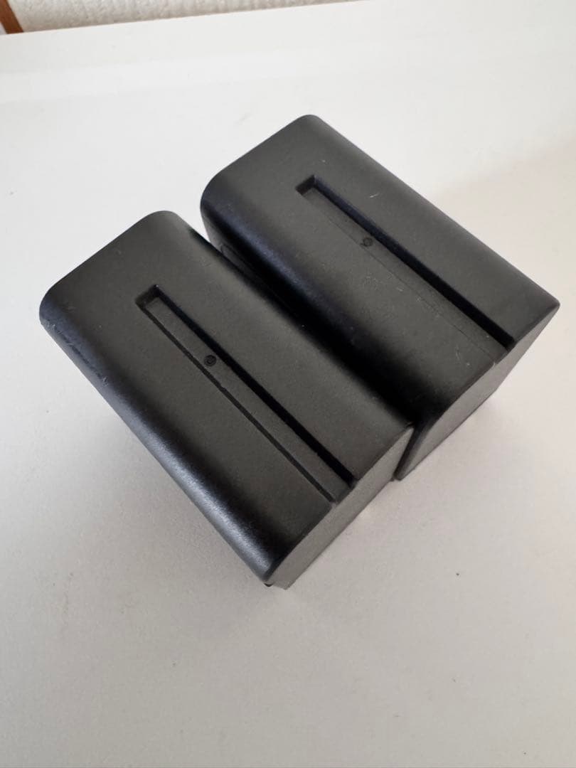 NP-F960/F970 Battery 2-Piece Set with Charger