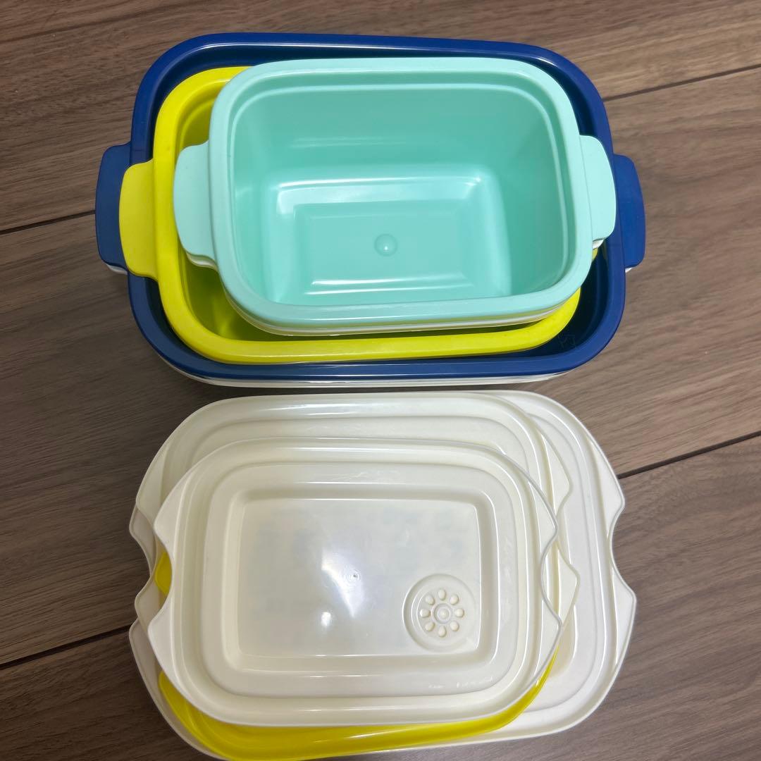 snoopy<br>lunch box<br>food
