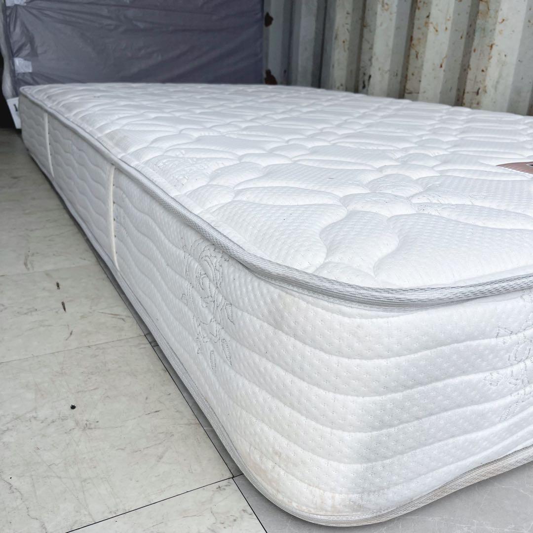 Free Installation! Simmons Beautyrest Newfit Comfortable Queen Mattress
