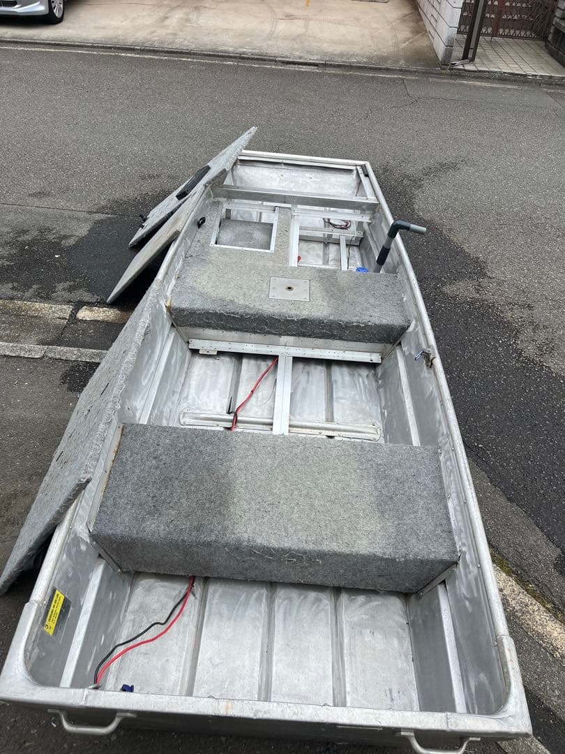 Aluminum 10ft Boat (No License Required)