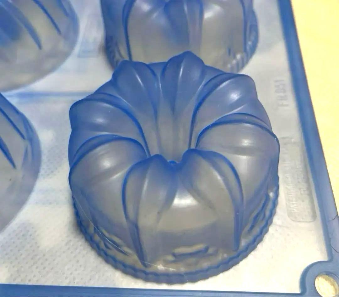 New, Unused Silicone Mold / Cake, Pound Cake Pan