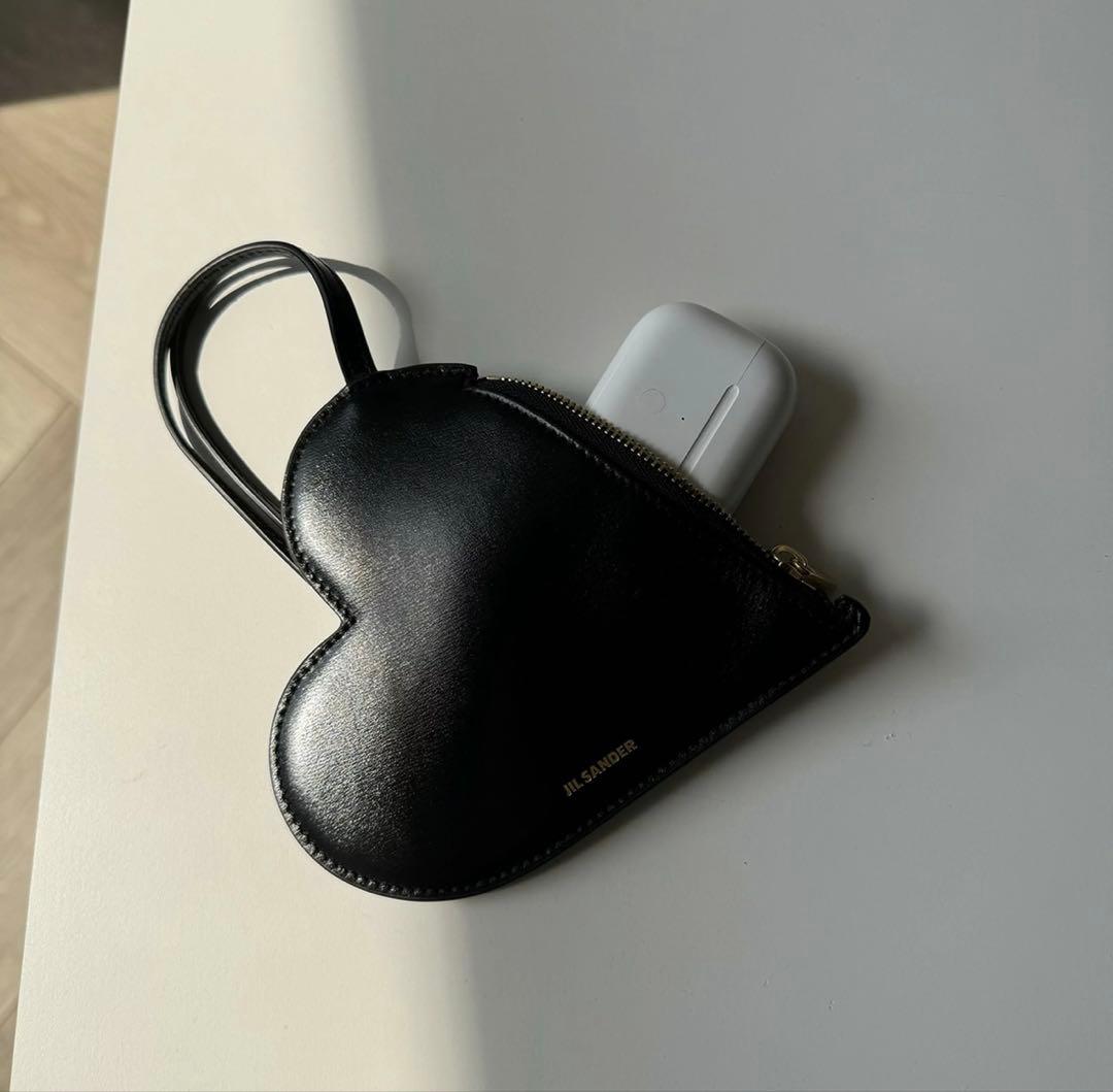【JIL SANDER】New Embossed Logo Heart-Shaped Leather Pouch