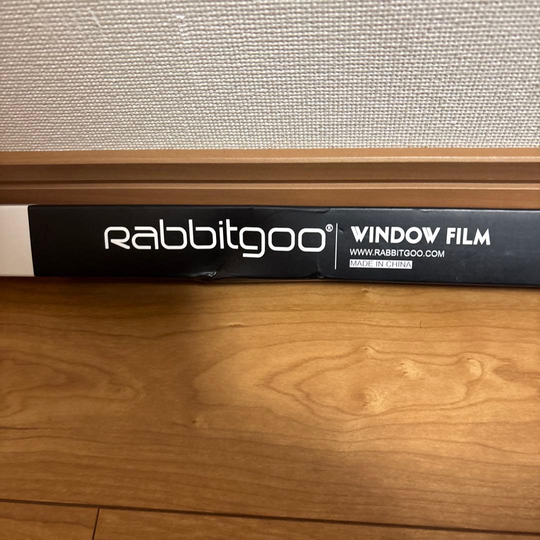 window <br>the item