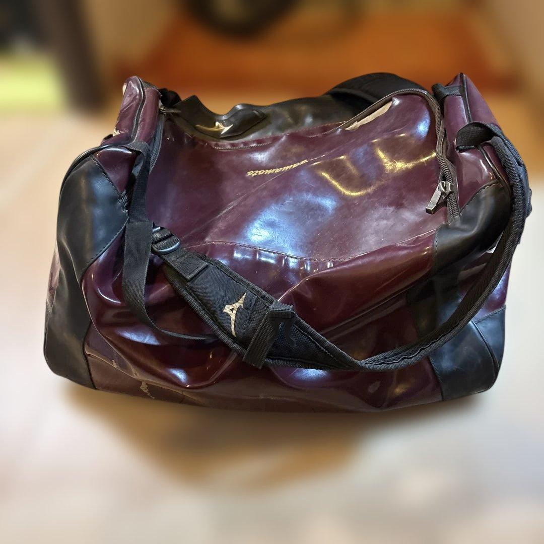 burgundy black