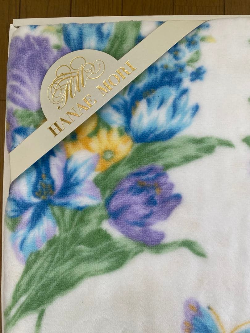 Hanae Mori Nishikawa Silky Touch Luxury Seal Weave Blanket, Cotton 100%