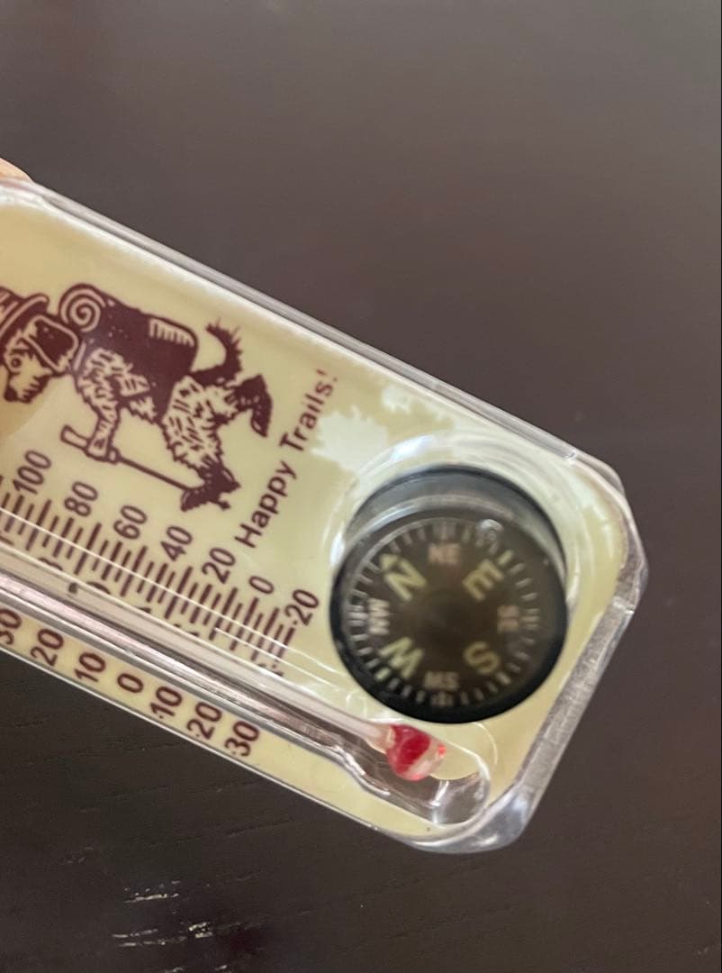 MOUNTAIN JOHNNY Thermo Compass Keychain with Thermometer and Compass
