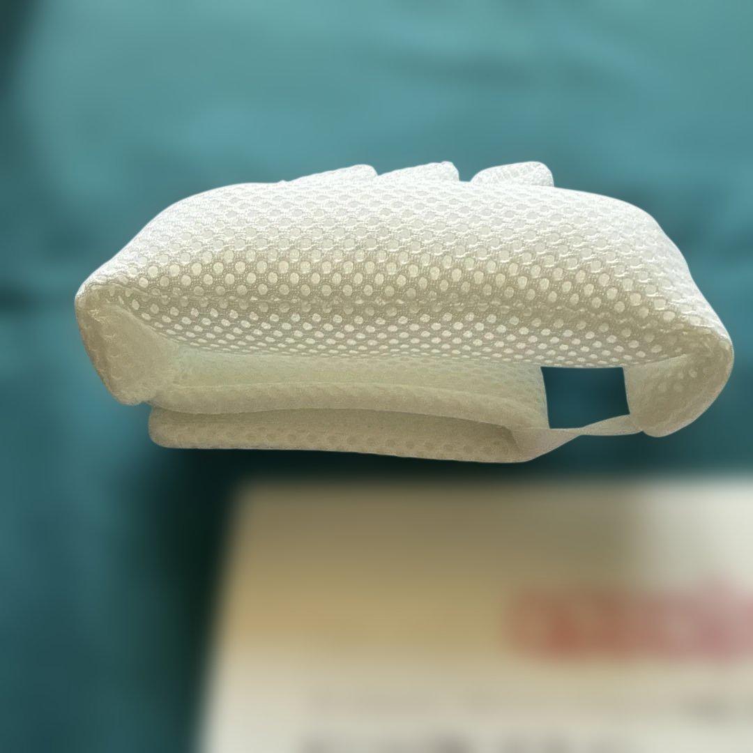 white mesh