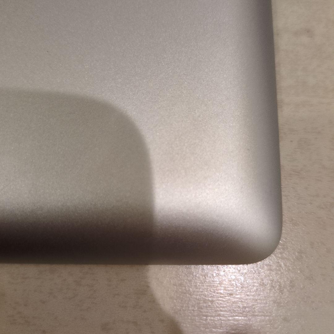 iPad Wi-Fi Model 64GB White 3rd Generation Model Number MD330J/A