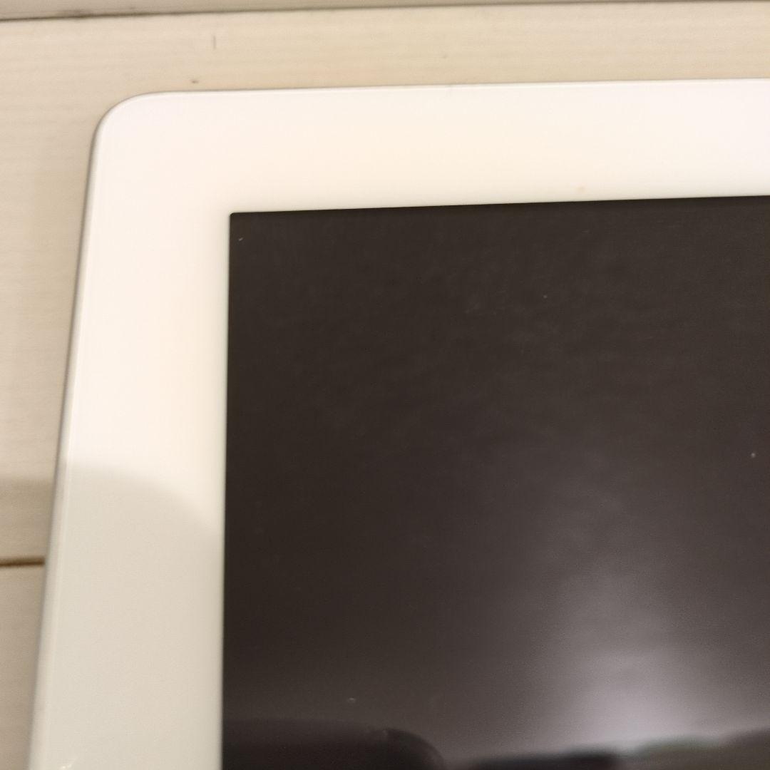 iPad Wi-Fi Model 64GB White 3rd Generation Model Number MD330J/A