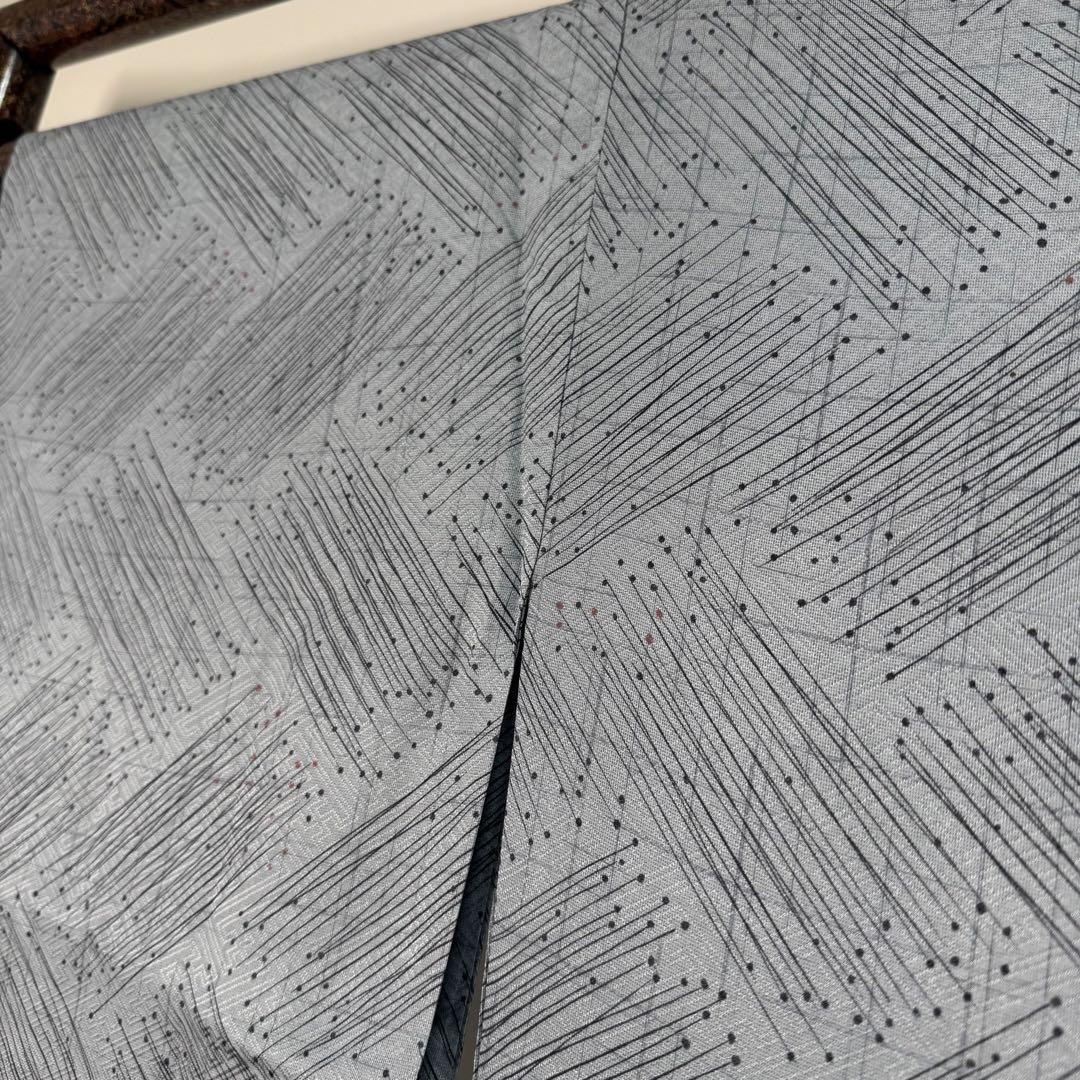 Unused Silk Long Undergarment (Nagajuban) with Attached Threads, Double-Layered Sleeves, Japanese Kimono, Gray and Navy, Wide Fit, 135cm Length, 70cm Sleeve Length